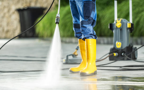 Why Choose Our Certified Pressure Washing Experts for Your Project Needs in Midway, FL?